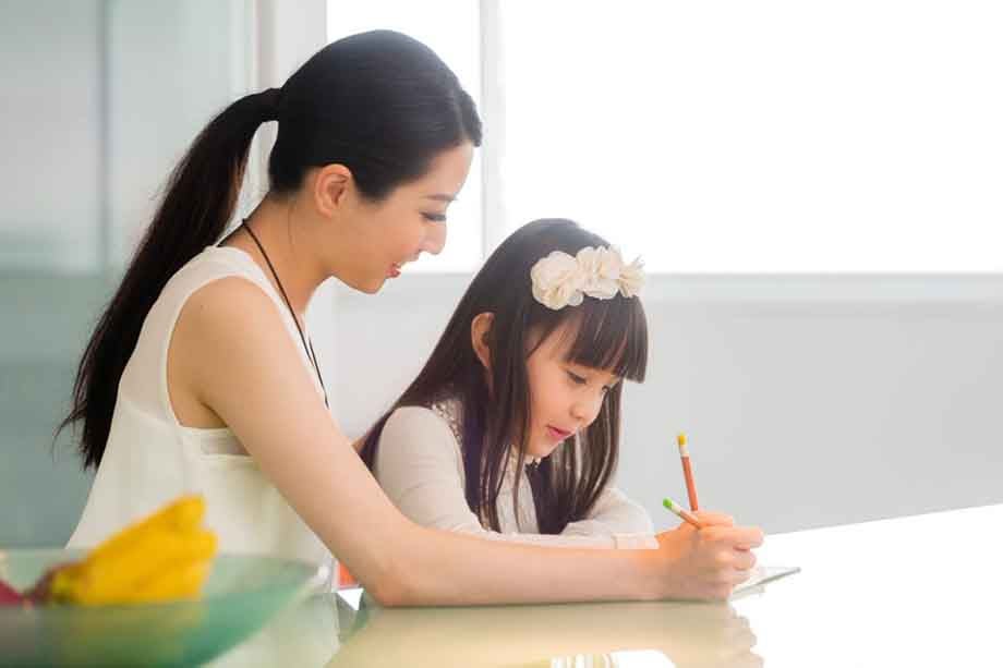 Cách dạy con ngoan hiệu quả và thú vị với việc sáng tạo bộ lịch Bé ngoan làm việc tốt