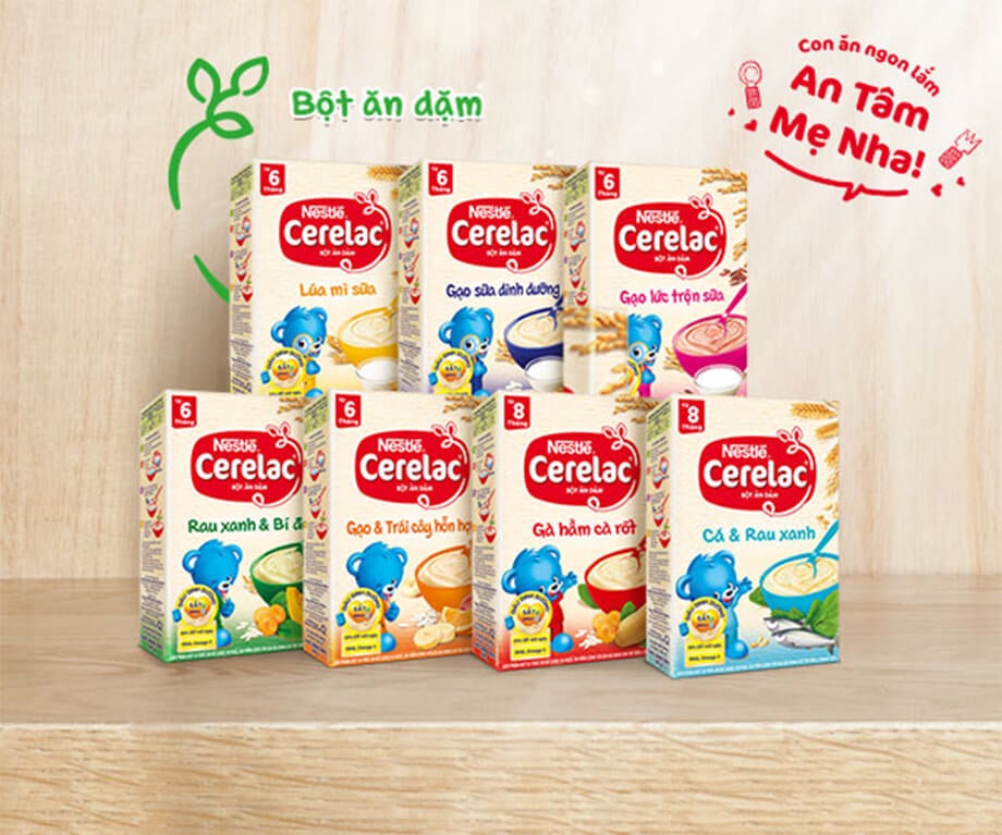 Cho bé ăn dặm mẹ hãy kết hợp các bữa cháo cùng các bữa ăn với bột ăn dặm Nestlé CERELAC nhé!