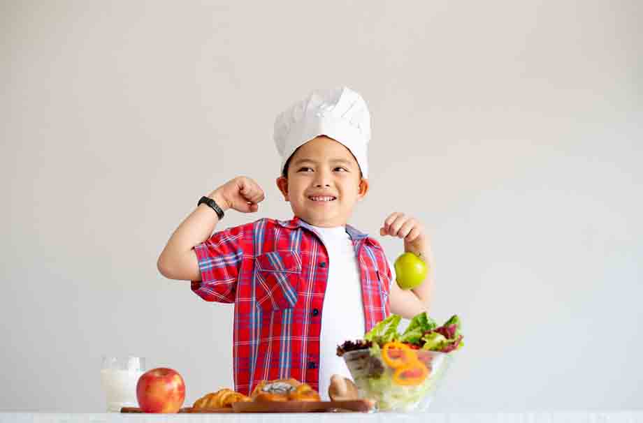 Chăm sóc dinh dưỡng cho trẻ với dưỡng chất và lợi khuẩn cần thiết giúp con phát triển khỏe mạnh