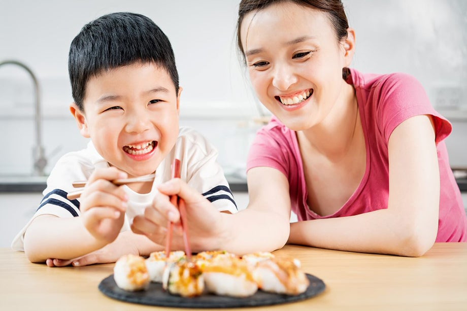 Thay đổi thực đơn cho trẻ thường xuyên là một trong những cách chăm sóc dinh dưỡng