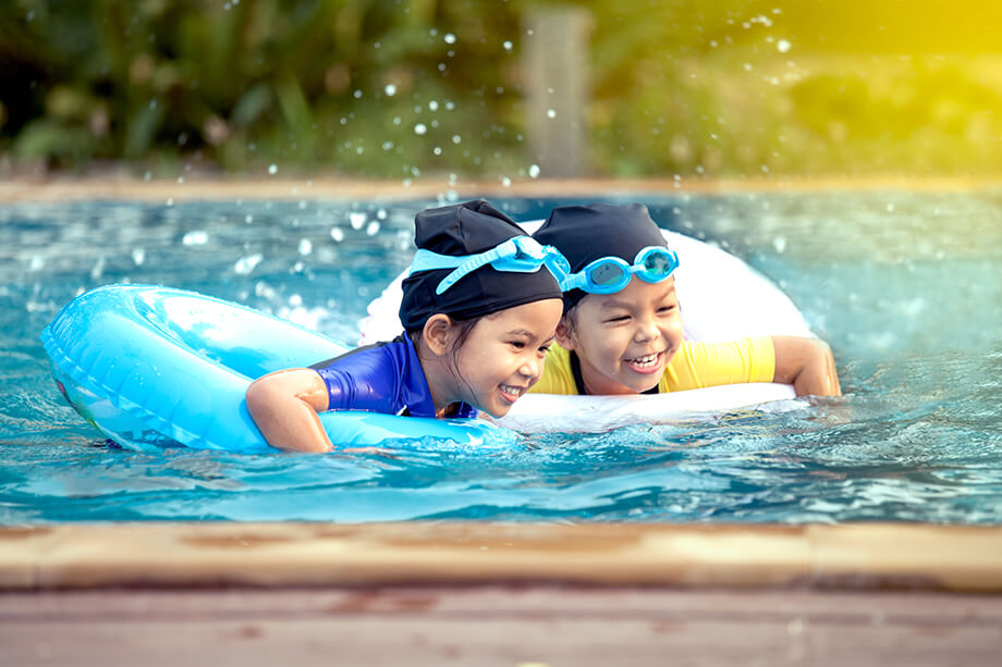 Bơi lội là cách giúp trẻ tăng chiều cao hiệu quả