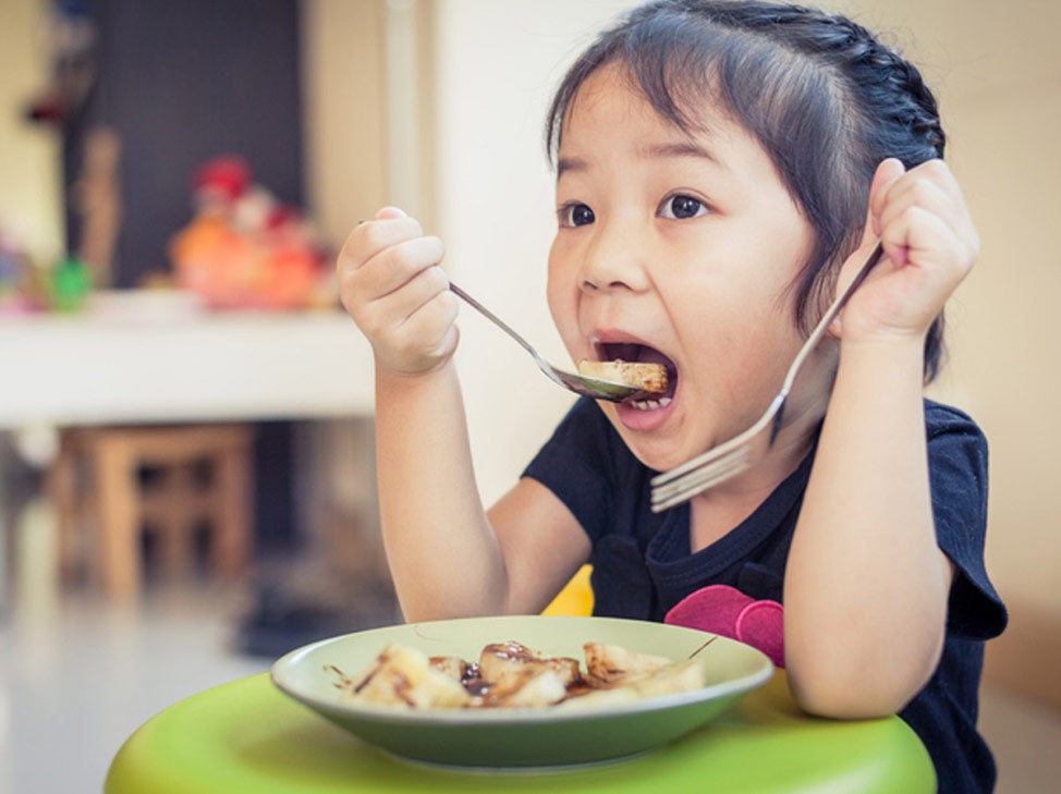 Hình minh họa về những thực phẩm giàu chất đạm cho bé