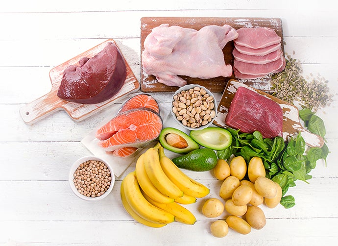 Thức ăn cho trẻ 6 tháng tuổi phải đậm năng lượng do nhu cầu cao nhưng dạ dày của trẻ lại quá nhỏ.