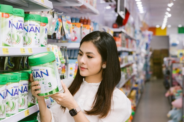 NAN Organic 3 được sản xuất từ nguồn sữa đạt chuẩn organic của tổ chức NASAA nên rất an toàn và tự nhiên