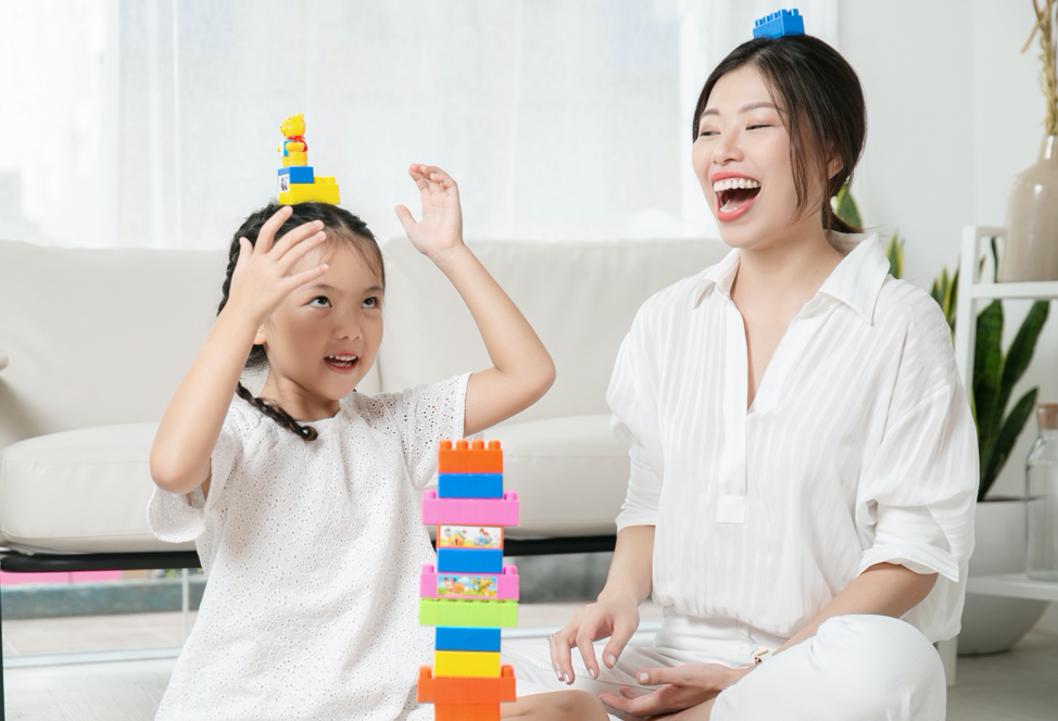 Các giai đoạn phát triển não bộ thúc đẩy sự phát triển toàn diện cho trẻ