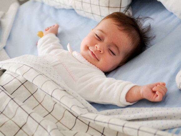 Những cách mẹ cần biết để giúp trẻ có giấc ngủ ngon
