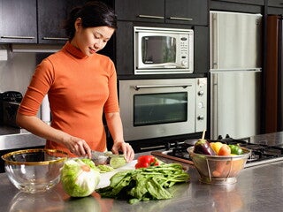 Ăn gì tốt cho thai nhi tháng đầu thai kỳ là quan tâm của rất nhiều mẹ bầu