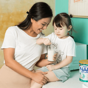 Hình minh họa cách đọc cân nặng cho bé 5-10 tuổi Hình minh họa cách đọc cân nặng cho bé 5-10 tuổi