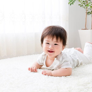 Quá trình phát triển của trẻ giai đoạn 1-2 tuổi Quá trình phát triển của trẻ giai đoạn 1-2 tuổi