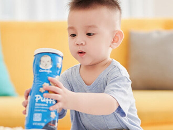 Cho con ăn dặm kiểu BLV với bánh gerber