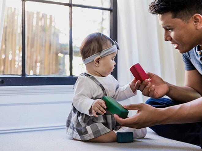 Làm bạn với bé là cách thấu hiểu bé nhanh nhất