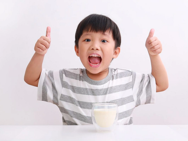 chọn sữa mát cho bé chọn sữa mát cho bé