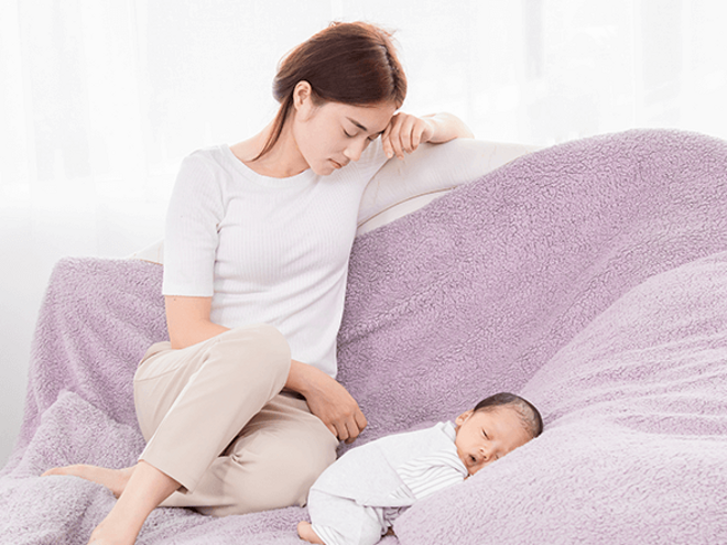 Nỗi cô đơn khi làm ba mẹ Nỗi cô đơn khi làm ba mẹ - cover