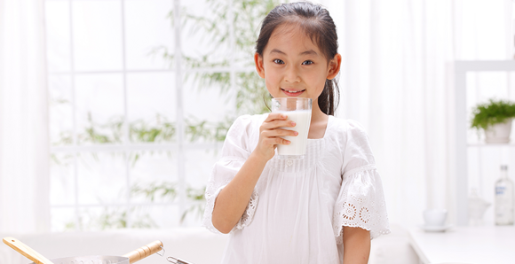 Nguồn đạm tối ưu sẽ hỗ trợ trẻ phát triển khỏe mạnh và tạo nền tảng vững chắc cho sức khỏe dài lâu Nguồn đạm tối ưu sẽ hỗ trợ trẻ phát triển khỏe mạnh và tạo nền tảng vững chắc cho sức khỏe dài lâu